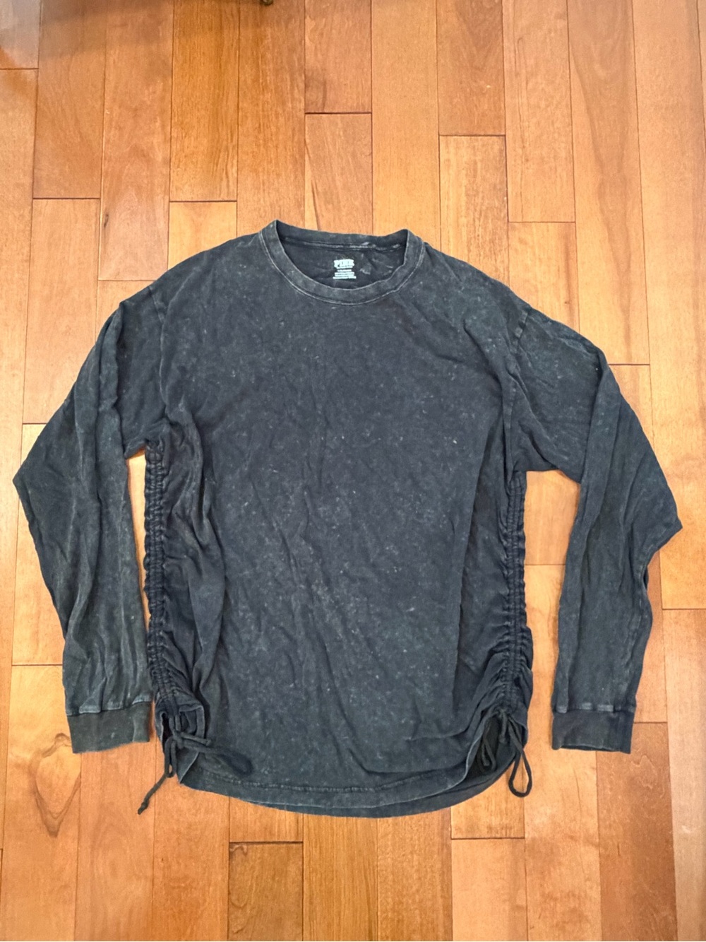 PINK Victoria’s Secret Black Mineral Wash Ruched Long Sleeve Top L